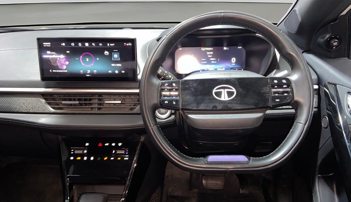 2024 Tata NEXON FEARLESS + SUNROOF AMT DUAL TONE 1.5 DIESEL, Diesel, Automatic, 39,493 km, Steering Wheel Close Up