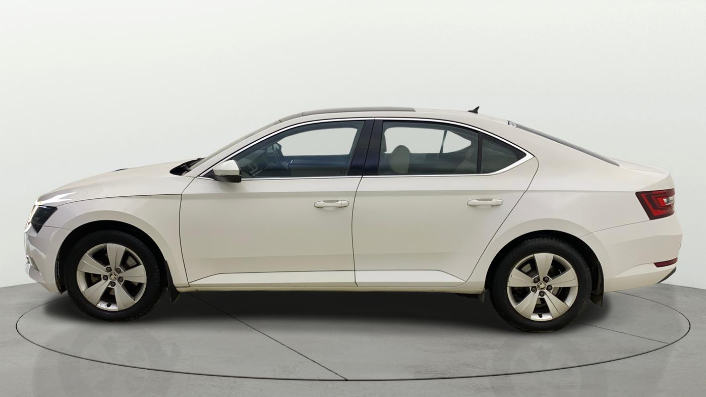 2019 Skoda Superb STYLE 1.8 TSI MT, Petrol, Manual, 50,278 km, Left Side