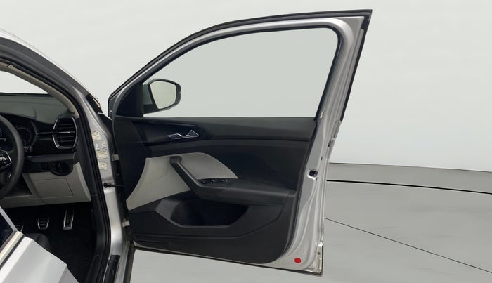 2021 Skoda KUSHAQ STYLE 1.0L TSI MT, Petrol, Manual, 39,452 km, RHS Front Door