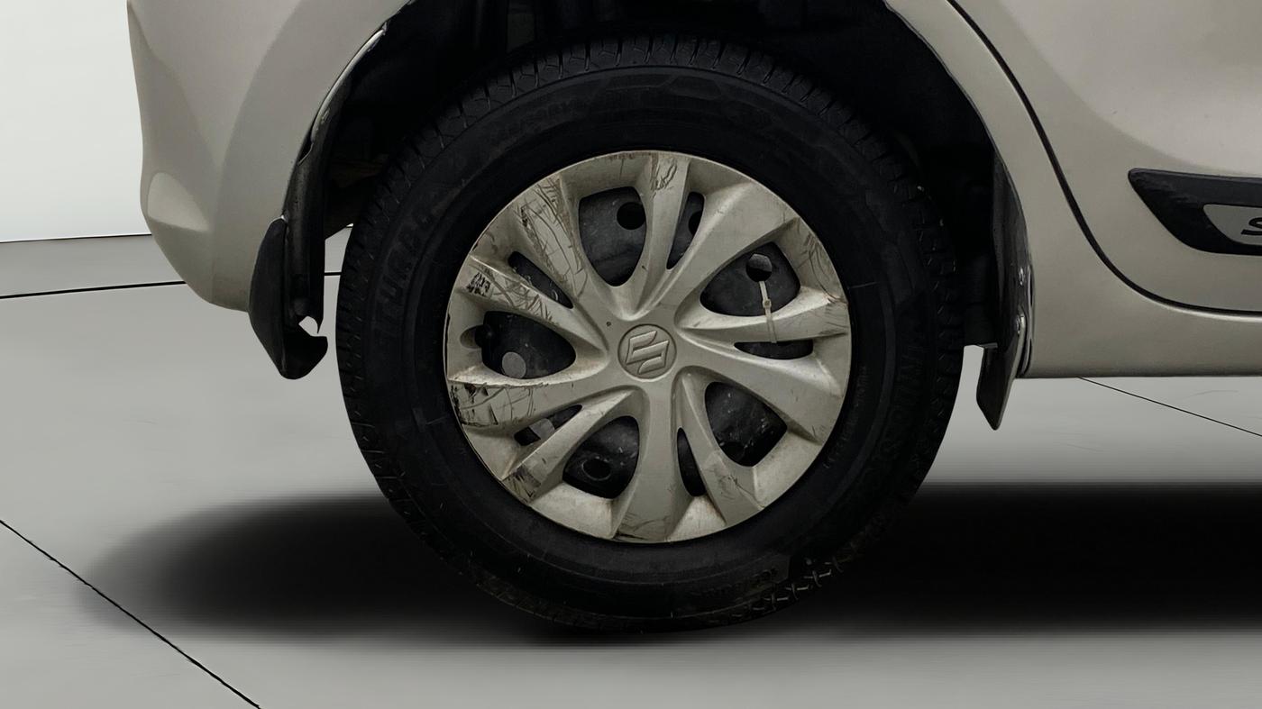 2019 Maruti Swift VXI, Petrol, Manual, 67,839 km, Right Rear Wheel