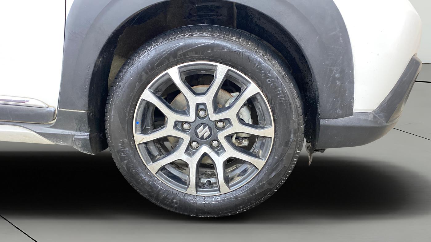 2023 Maruti XL6 ZETA AT, Petrol, Automatic, 81,155 km, Right Front Wheel