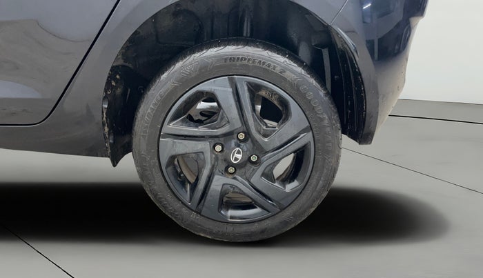 2022 Tata ALTROZ XTA DARK EDTION, Petrol, Automatic, 18,731 km, Left Rear Wheel