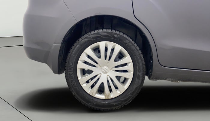 2015 Maruti Ertiga VDI, Diesel, Manual, 96,863 km, Right Rear Wheel