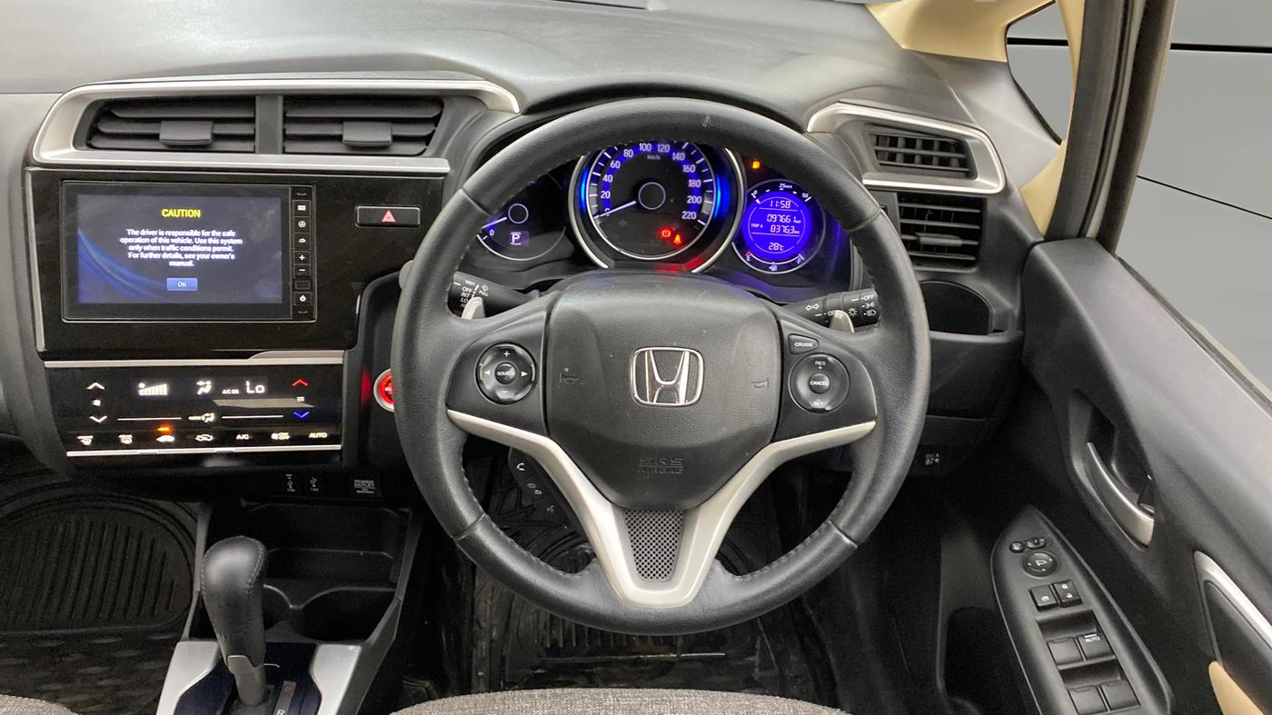 2019 Honda Jazz 1.2L I-VTEC VX CVT, Petrol, Automatic, 97,650 km, Steering Wheel Close Up