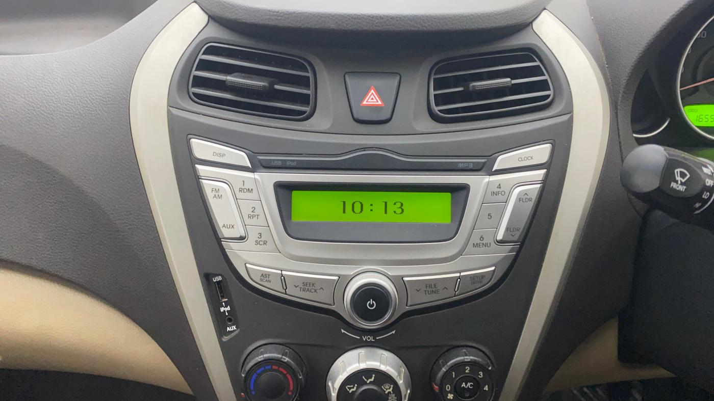 2017 Hyundai Eon SPORTZ, Petrol, Manual, 16,551 km, Air Conditioner