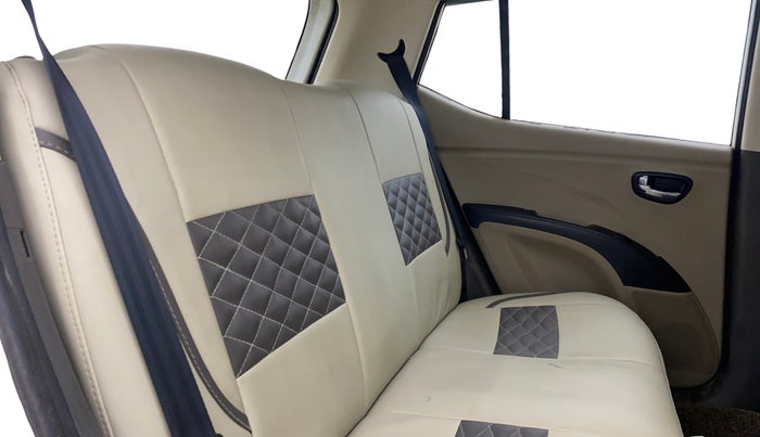 2014 Hyundai i10 SPORTZ 1.1, Petrol, Manual, 82,790 km, Right Side Rear Door Cabin