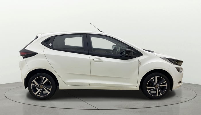 2024 Tata ALTROZ XZ CNG, CNG, Manual, 23,376 km, Right Side View