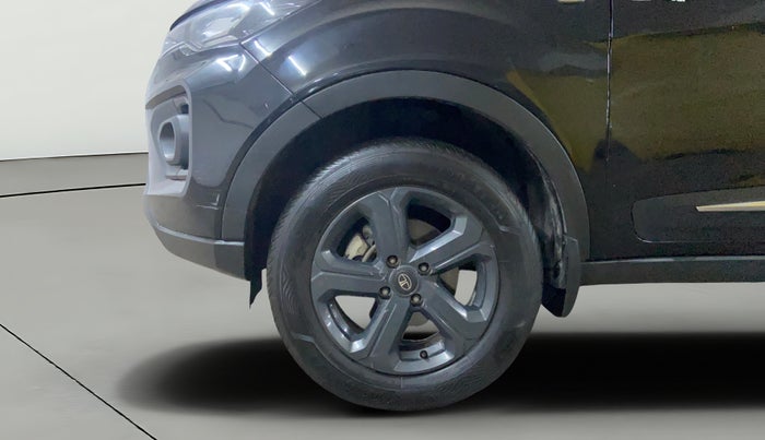 2022 Tata NEXON XZA PLUS PETROL DARK EDITION, Petrol, Automatic, 49,352 km, Left Front Wheel