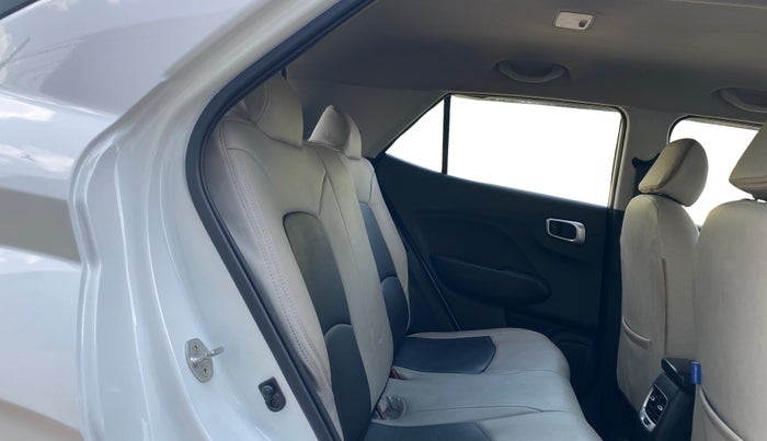 2021 Hyundai VENUE S 1.2, Petrol, Manual, 34,827 km, Right Side Rear Door Cabin