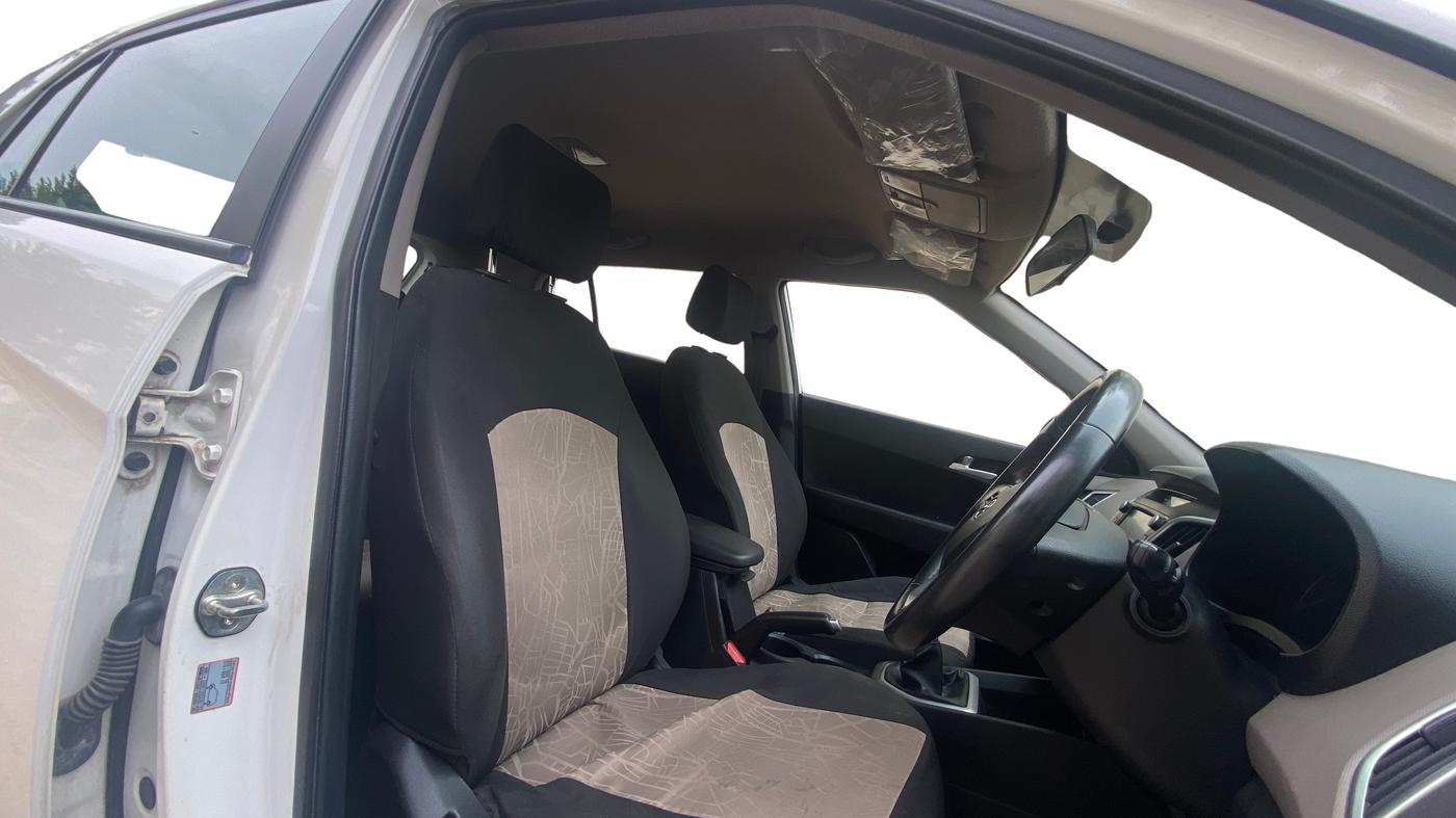 2019 Hyundai Creta SX 1.6 PETROL, Petrol, Manual, 30,749 km, Right Side Front Door Cabin