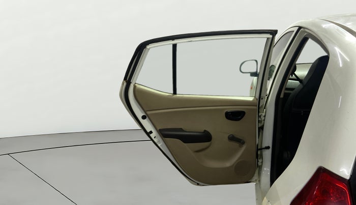 2013 Hyundai i10 ERA 1.1, CNG, Manual, 88,624 km, LHS Rear Door