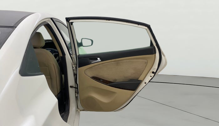 2013 Hyundai Verna FLUIDIC 1.6 CRDI SX, Diesel, Manual, 1,36,029 km, RHS Rear Door