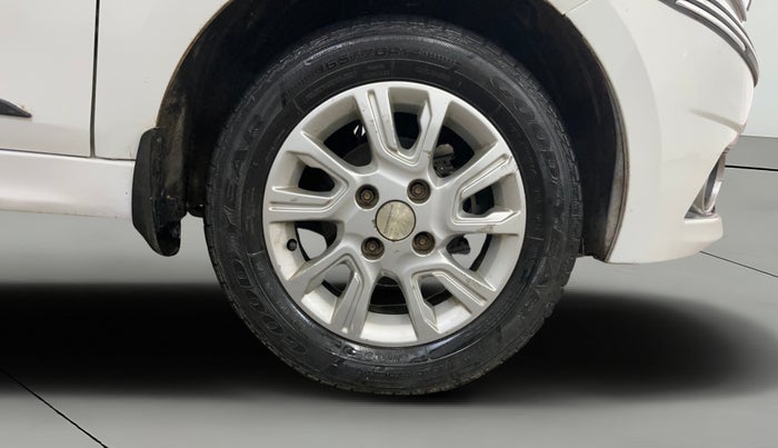 2016 Tata Tiago XZ PETROL, Petrol, Manual, 73,420 km, Right Front Wheel