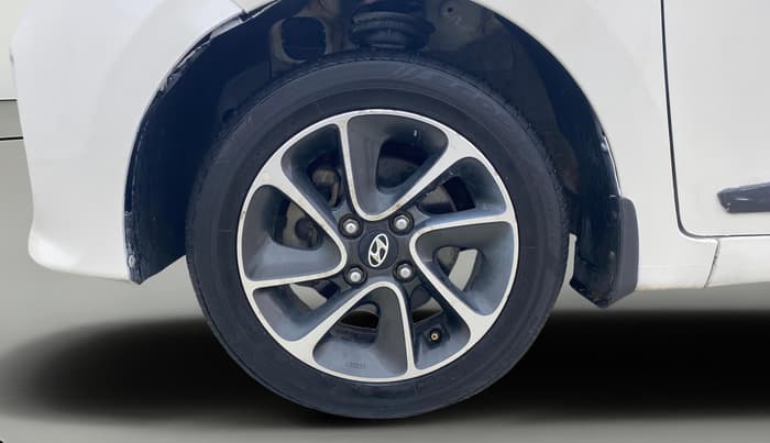 2017 Hyundai Grand i10 SPORTZ (O) AT 1.2 KAPPA VTVT, Petrol, Automatic, 31,831 km, Left Front Wheel