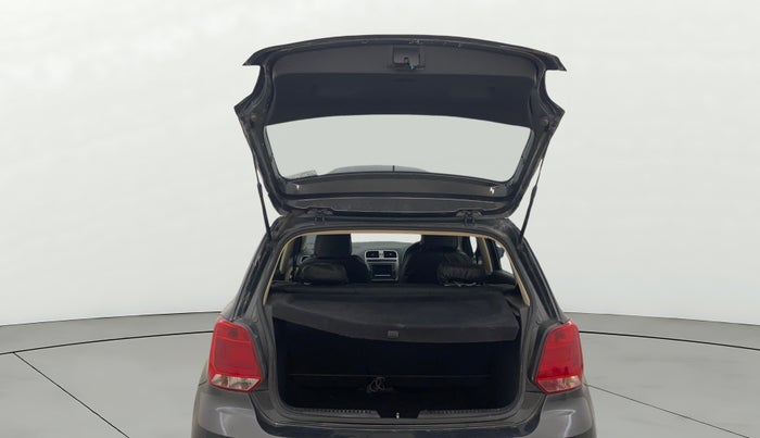 2017 Volkswagen Polo HIGHLINE1.2L, Petrol, Manual, 98,037 km, Boot Door Open