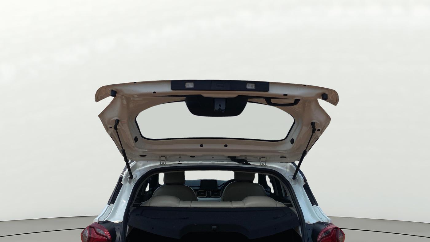 2021 Tata PUNCH ACCOMPLISHED AMT, Petrol, Automatic, 30,122 km, Boot Door Open