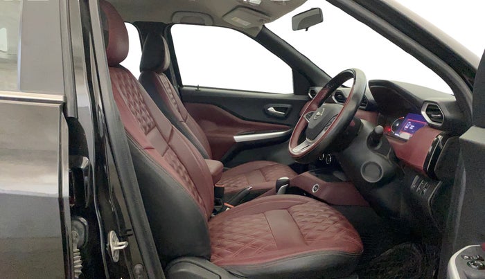 2023 Nissan MAGNITE XV PREMIUM TURBO CVT, Petrol, Automatic, 18,724 km, Right Side Front Door Cabin