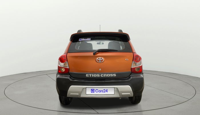 2014 Toyota Etios CROSS 1.2 G, Petrol, Manual, 86,449 km, Back/Rear