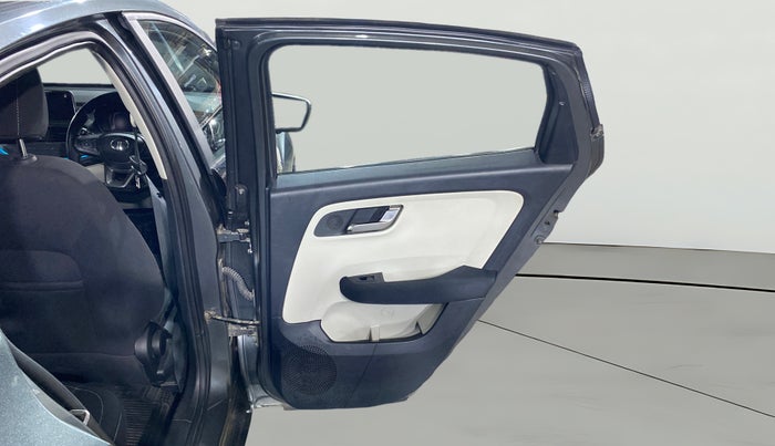 2023 Tata ALTROZ XZA, Petrol, Automatic, 44,510 km, RHS Rear Door