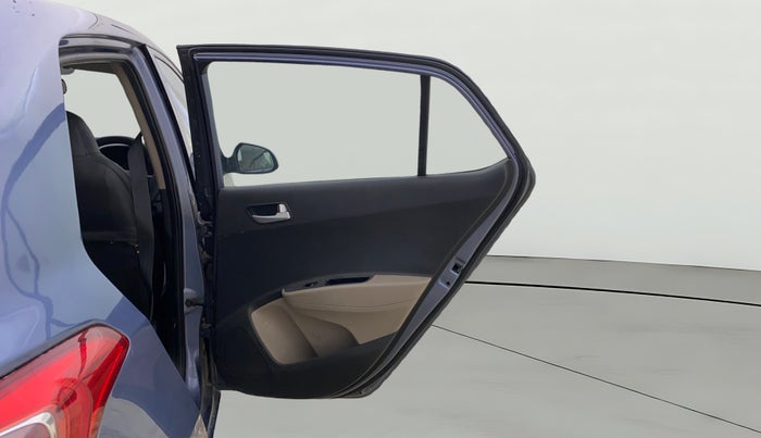 2017 Hyundai Grand i10 SPORTZ 1.2 KAPPA VTVT, CNG, Manual, 51,423 km, RHS Rear Door