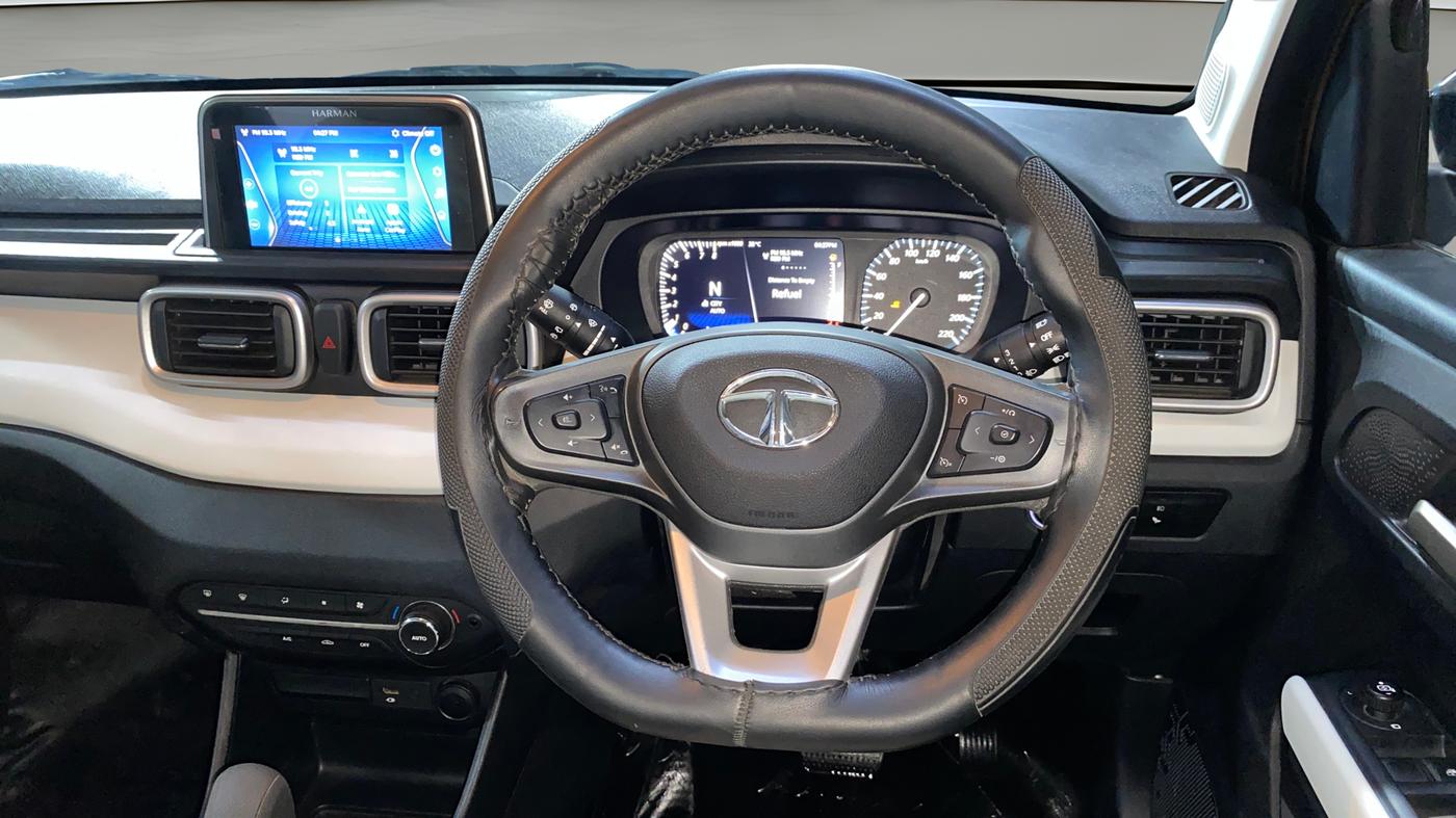 2023 Tata PUNCH CREATIVE  AMT, Petrol, Automatic, 11,807 km, Steering Wheel Close Up