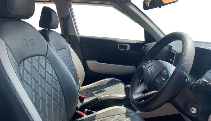 2022 Hyundai VENUE S(O) 1.2, Petrol, Manual, 3,759 km, Right Side Front Door Cabin