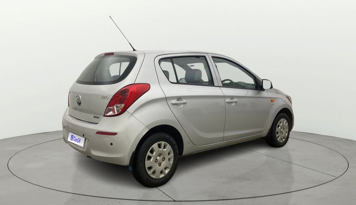 2013 Hyundai i20 MAGNA 1.2, Petrol, Manual, 33,491 km, Right Back Diagonal