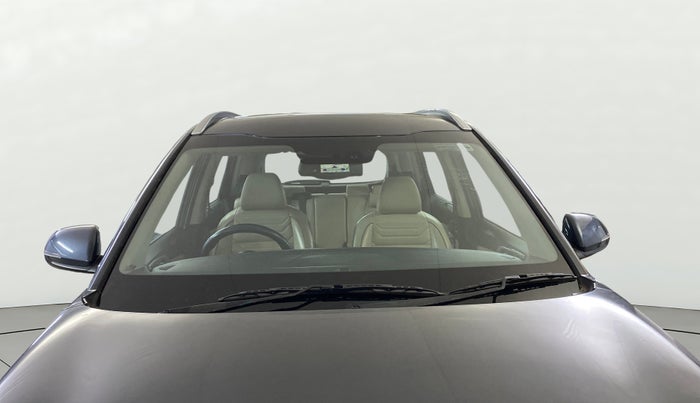 2023 KIA CARENS LUXURY PLUS 1.5 TURBO PETROL DCT 7 STR, Petrol, Automatic, 35,854 km, Front Windshield