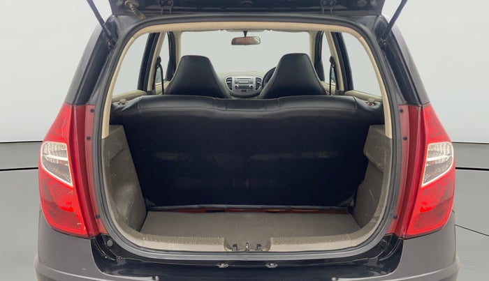 2013 Hyundai i10 ERA 1.1, Petrol, Manual, 62,904 km, Boot Open Zoomed View