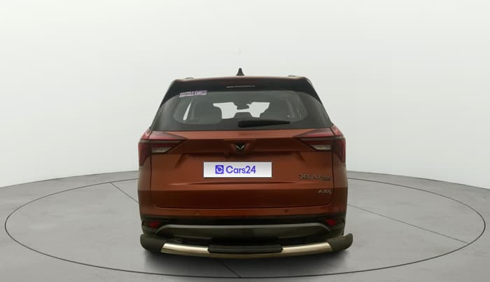 2024 Mahindra XUV700 AX 7 LUXURY P AT 7 STR, Petrol, Automatic, 28,763 km, Back/Rear