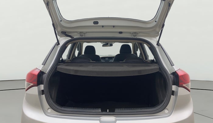 2017 Hyundai Elite i20 SPORTZ 1.2, Petrol, Manual, 38,451 km, Boot Open Zoomed View