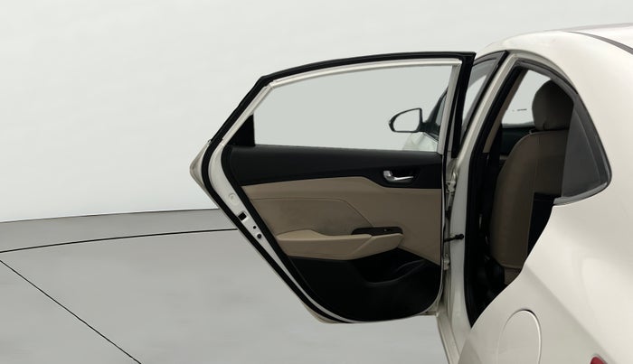 2019 Hyundai Verna 1.6 VTVT SX + AT, Petrol, Automatic, 81,131 km, LHS Rear Door