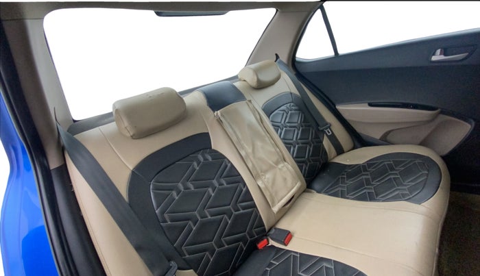 2017 Hyundai Xcent SX 1.2, Petrol, Manual, 90,336 km, Right Side Rear Door Cabin