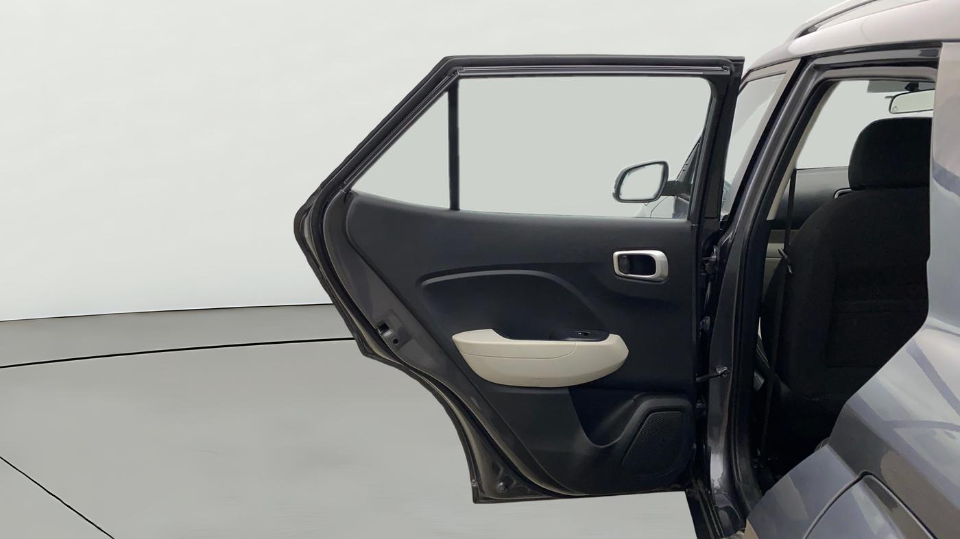 2022 Hyundai VENUE S(O) 1.2, Petrol, Manual, 13,781 km, LHS Rear Door