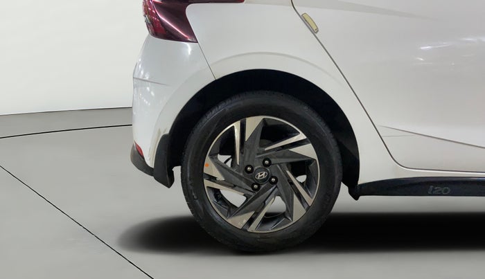 2021 Hyundai NEW I20 ASTA 1.0 TURBO DCT DUAL TONE, Petrol, Automatic, 45,985 km, Right Rear Wheel