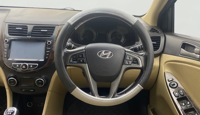 2016 Hyundai Verna FLUIDIC 4S 1.6 VTVT SX, Petrol, Manual, 63,332 km, Steering Wheel Close Up
