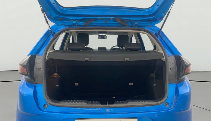 2022 Tata ALTROZ XZ PETROL, Petrol, Manual, 17,462 km, Boot Open Zoomed View
