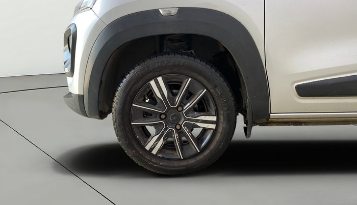 2022 Renault Kwid CLIMBER MT 1.0, Petrol, Manual, 10,708 km, Left Front Wheel