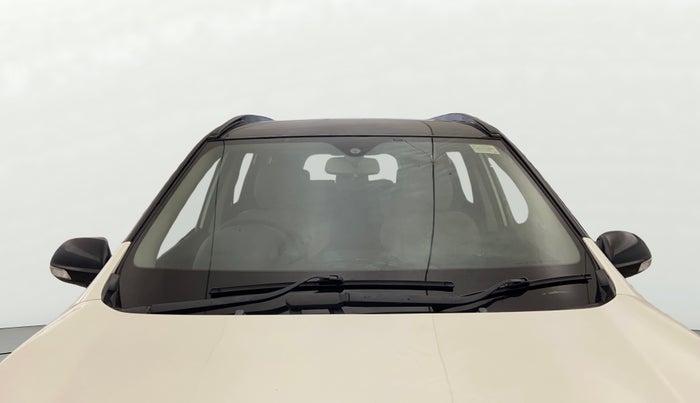2019 Mahindra XUV500 W7, Diesel, Manual, 83,915 km, Front Windshield