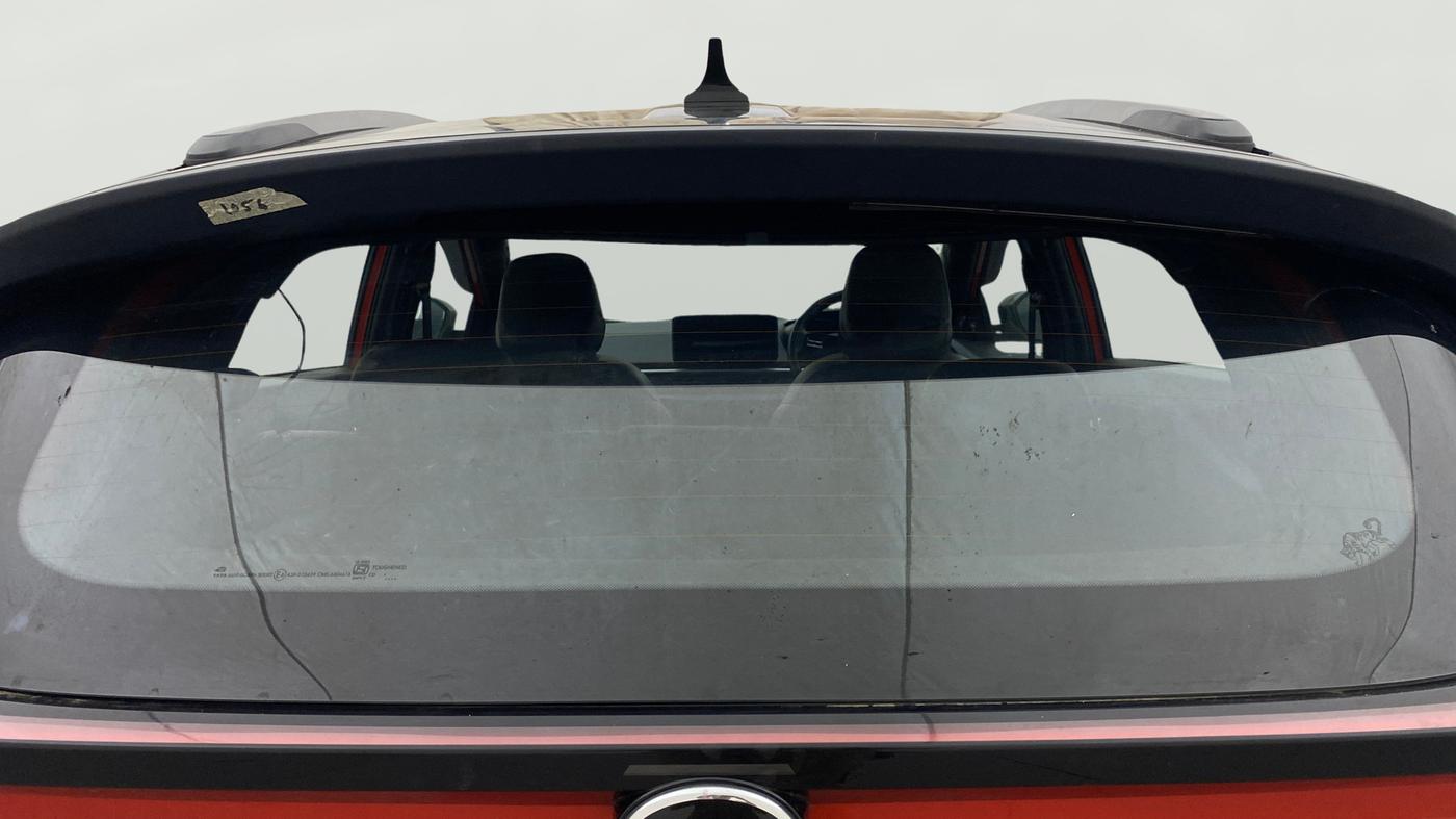 2024 Tata NEXON FEARLESS SUNROOF DUAL TONE 1.2 PETROL, Petrol, Manual, 5,972 km, Rear Windshield