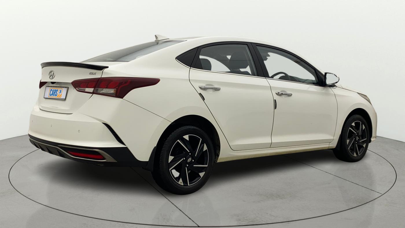 2022 Hyundai Verna SX (O)1.5 MPi, Petrol, Manual, 28,878 km, Right Back Diagonal