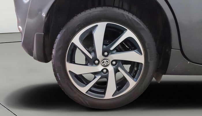 2024 Toyota Glanza V AMT, Petrol, Automatic, 1,00,247 km, Right Rear Wheel