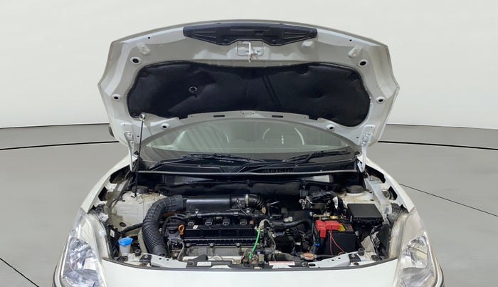 2024 Maruti Swift LXi, Petrol, Manual, 33,299 km, Open Bonet