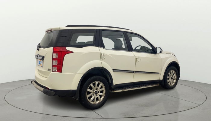 2016 Mahindra XUV500 W10 AT, Diesel, Automatic, 99,877 km, Right Back Diagonal
