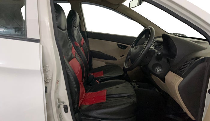 2016 Hyundai Eon ERA +, Petrol, Manual, 63,405 km, Right Side Front Door Cabin