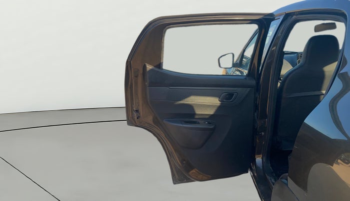 2020 Renault Kwid RXT 1.0 AMT (O), Petrol, Automatic, 38,385 km, LHS Rear Door