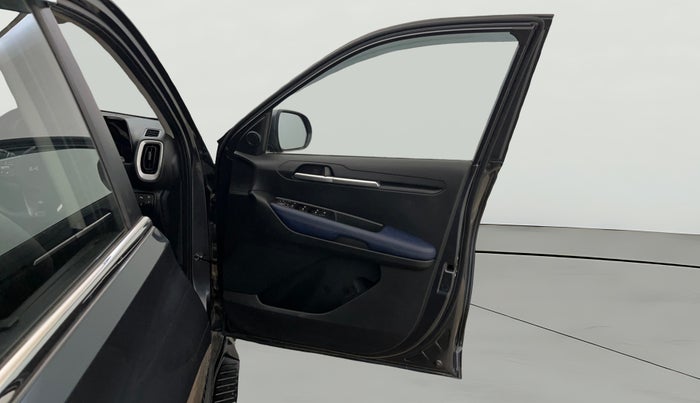 2024 KIA SONET Gravity 1.2 Petrol MT, Petrol, Manual, 12,824 km, RHS Front Door