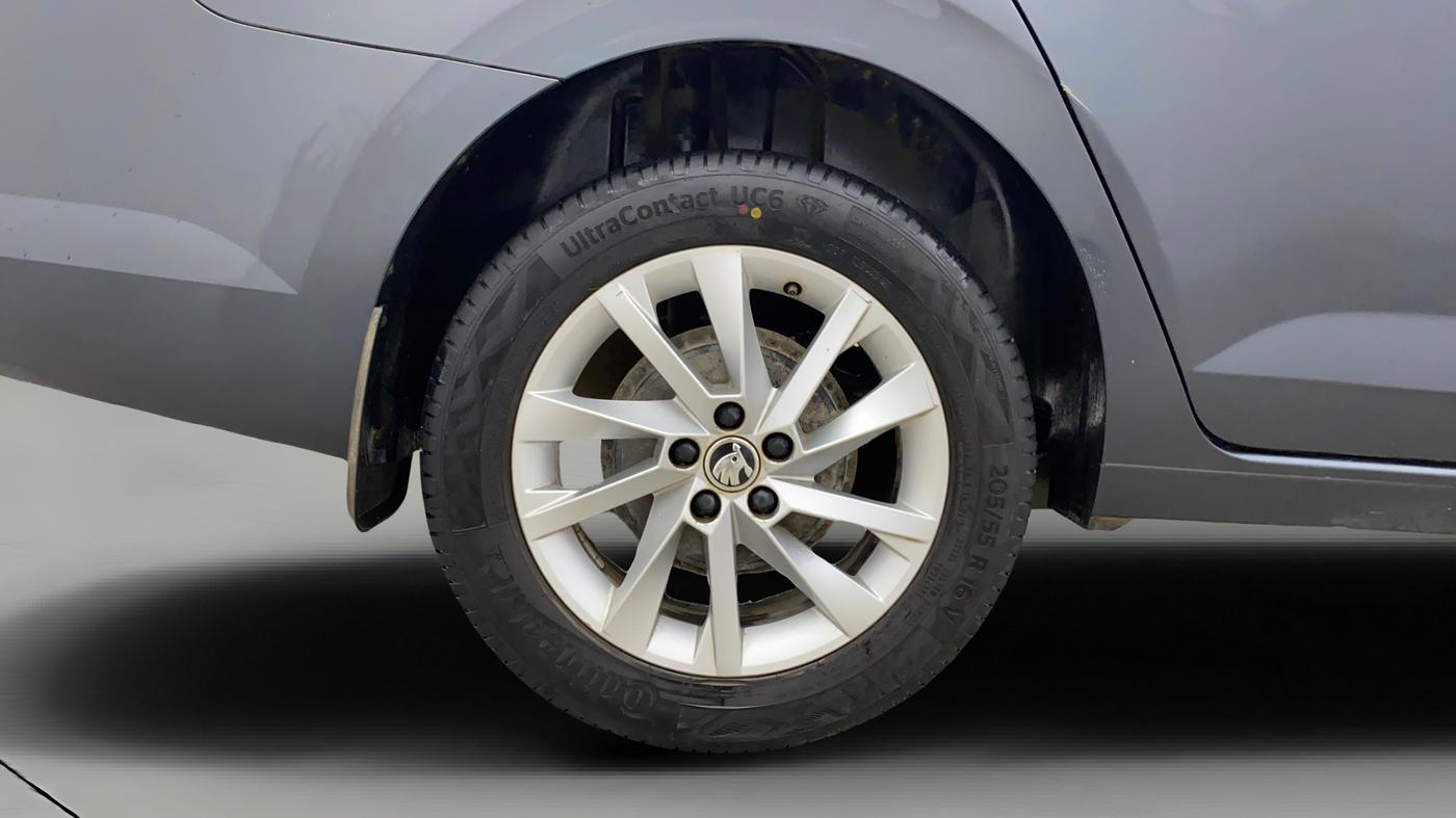 2022 Skoda SLAVIA AMBITION 1.0L TSI AT, Petrol, Automatic, 40,074 km, Right Rear Wheel