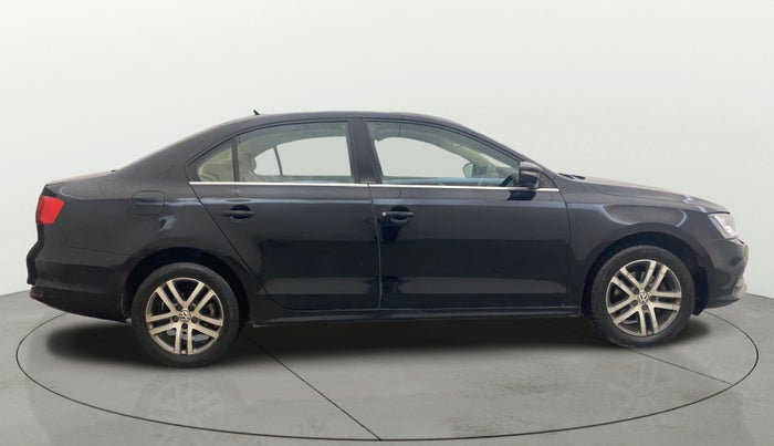 2015 Volkswagen Jetta HIGHLINE TDI AT, Diesel, Automatic, 1,35,517 km, Right Side View
