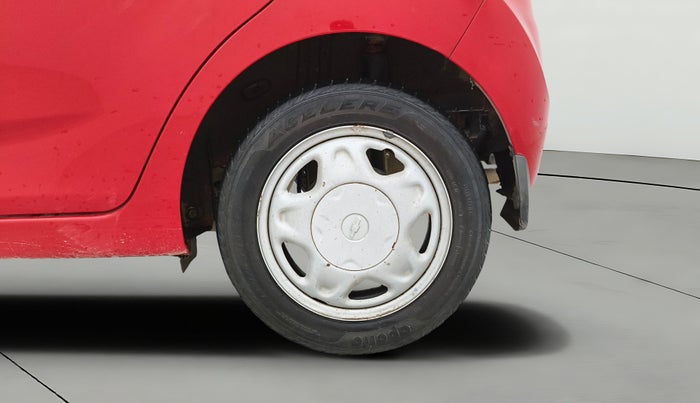 2016 Chevrolet Beat LT PETROL, Petrol, Manual, 11,779 km, Left Rear Wheel